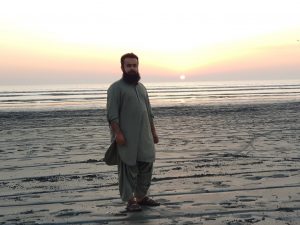At Sea View Karachi. Naeem Javid - Tech Urdu 20171226_174624